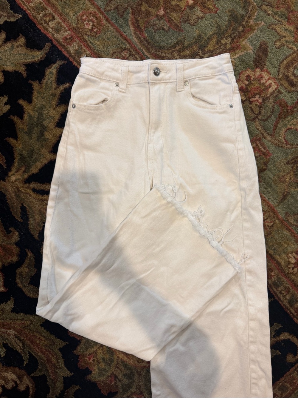 H&M White High-Rise Women's Jeans with Distressed Hem